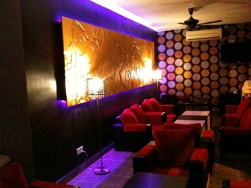 One Motel And Cafe กัวห์ ภายนอก รูปภาพ